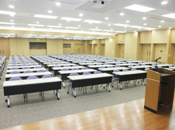 大会議室(収容人数216名 3名掛け)画像2